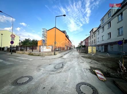 Pronájem obchodní prostor, 57 m²