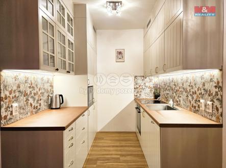 Pronájem bytu, 1+kk, 30 m²
