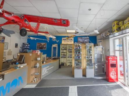 Prodej obchodní prostor, 143 m²