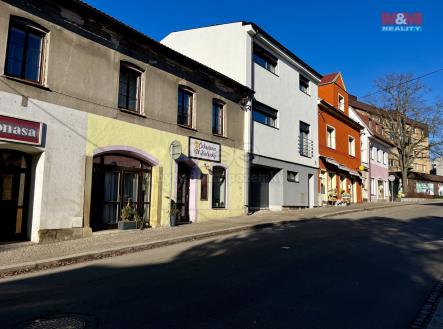 Pronájem - obchodní prostor, 130 m²