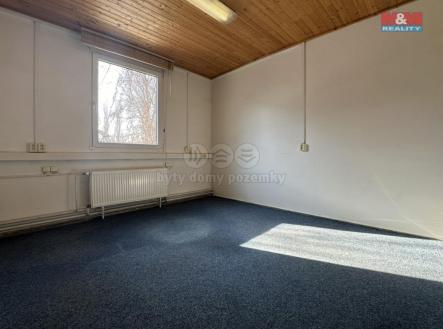 Pronájem - kanceláře, 101 m²