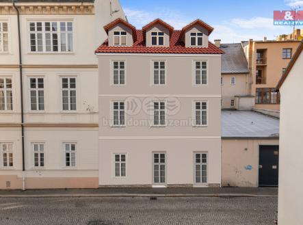 Prodej - dům/vila, 300 m²