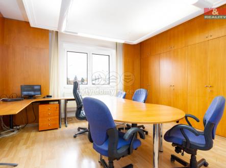 Pronájem - kanceláře, 54 m²