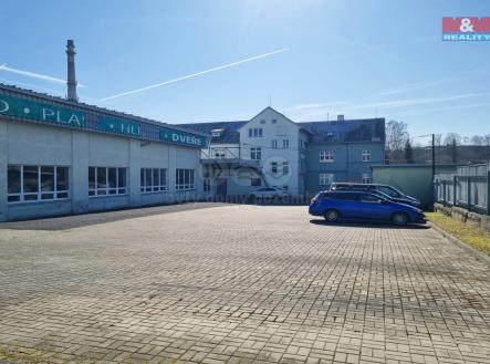 Pronájem - obchodní prostor, 370 m²