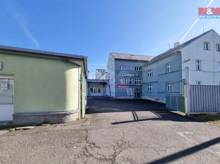 Pronájem - obchodní prostor, 370 m²