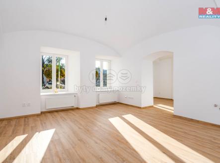 Prodej - kanceláře, 57 m²