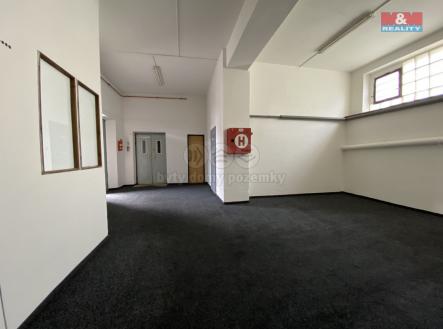 Pronájem skladovací prostor, 70 m²