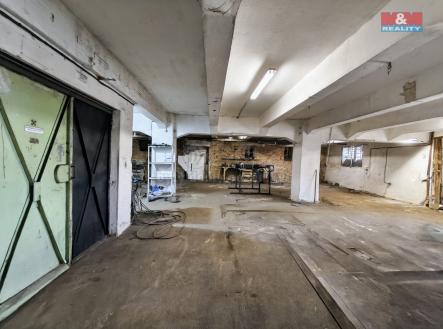 Pronájem výrobní prostor, 700 m²