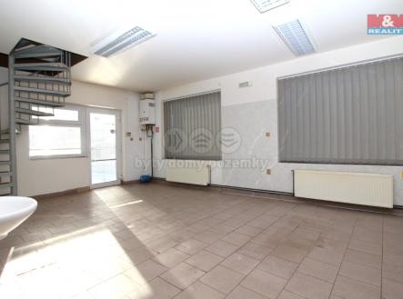 Pronájem - obchodní prostor, 90 m²
