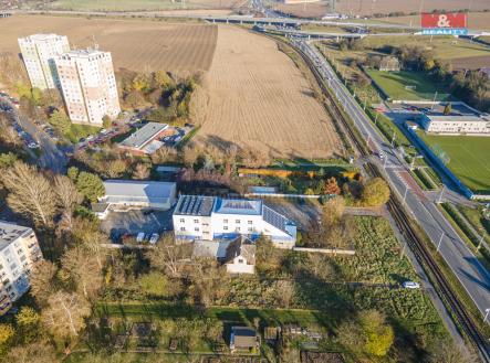 Prodej - pozemek pro komerční výstavbu, 1 702 m²