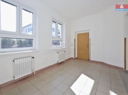 Pronájem - obchodní prostor, 80 m²