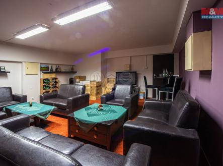 Pronájem obchodní prostor, 1 230 m²