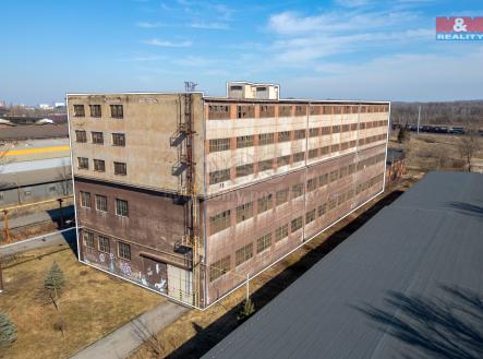 Pronájem výrobní prostor, 12 000 m²