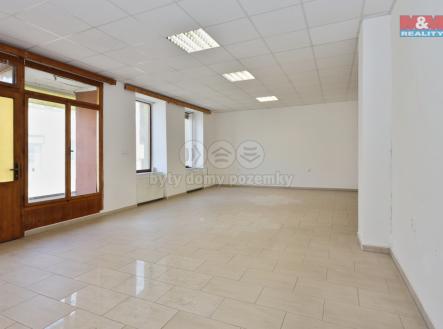 Prodej - obchodní prostor, 70 m²