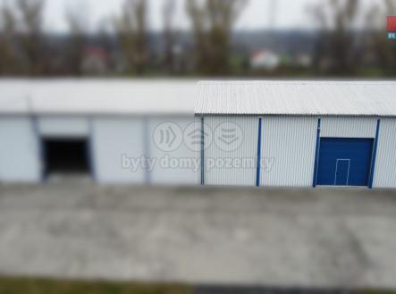 Pronájem - skladovací prostor, 254 m²