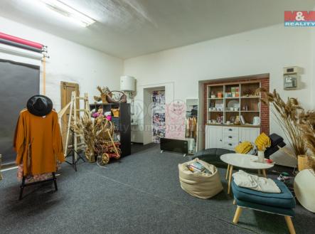 Prodej obchodní prostor, 1 353 m²