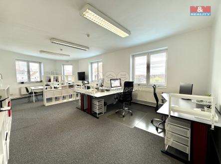 Pronájem - kanceláře, 66 m²