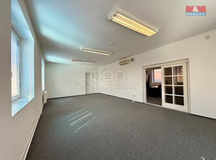 Pronájem kanceláře, 66 m²