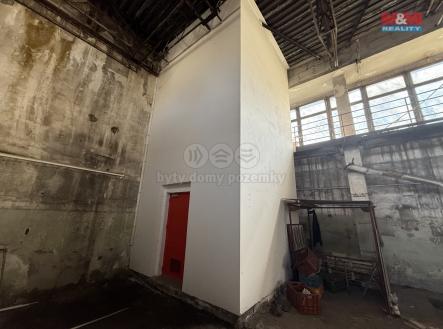 Prodej - skladovací prostor, 735 m²