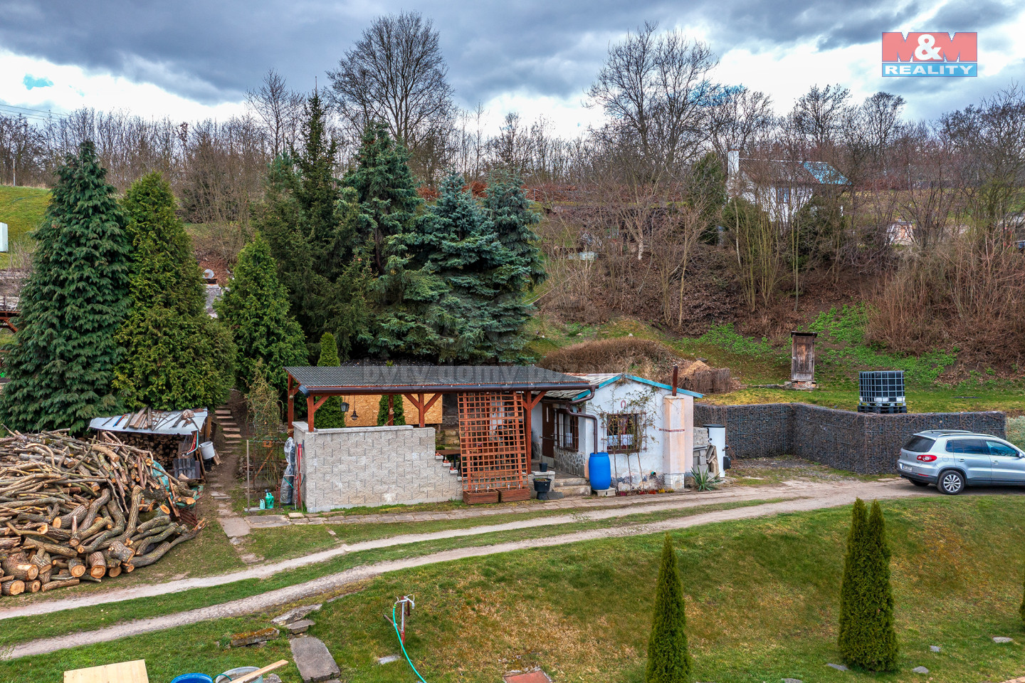 Chata s pozemkem