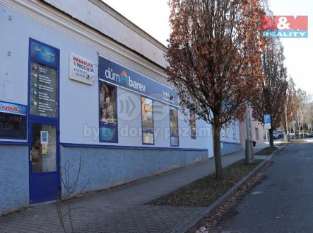 Prodej - obchodní prostor, 300 m²