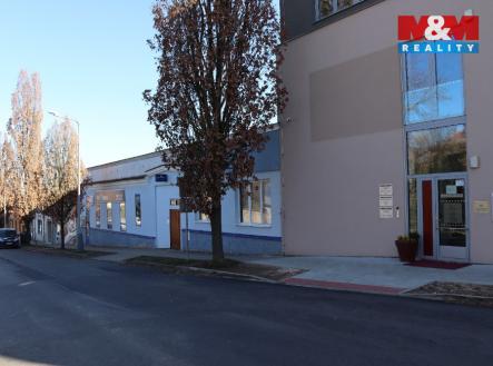 Prodej obchodní prostor, 300 m²