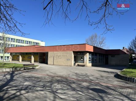 Prodej - obchodní prostor, 1 150 m²