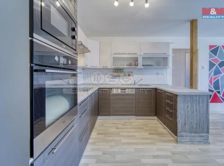 Prodej - dům/vila, 350 m²