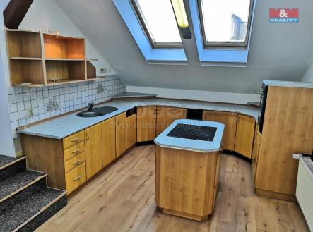 Pronájem bytu, 3+1, 166 m²