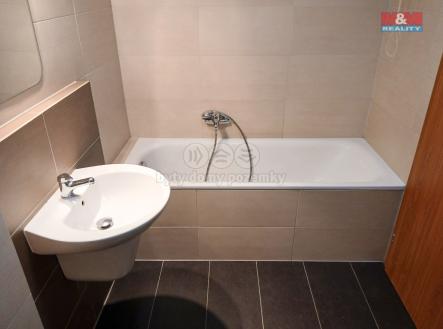 Pronájem bytu, 1+kk, 35 m²