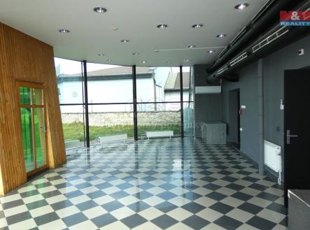 Pronájem - obchodní prostor, 75 m²