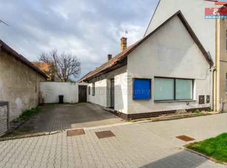 Pronájem - obchodní prostor, 161 m²