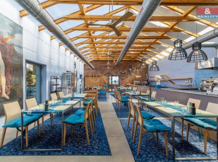 Prodej - restaurace, 200 m²