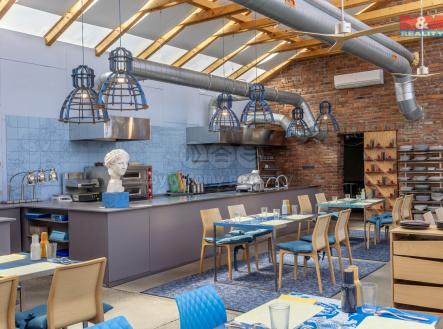 Prodej - restaurace, 200 m²