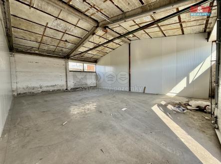 Pronájem - skladovací prostor, 104 m²
