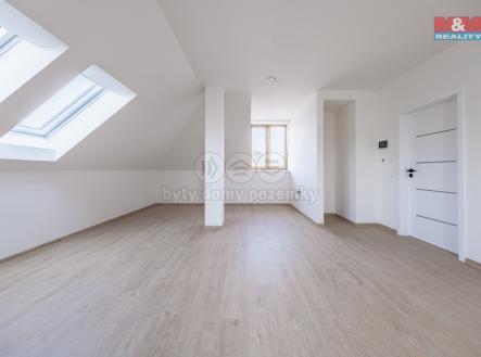 Prodej bytu, 2+kk, 77 m²