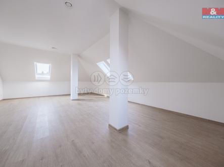 Prodej bytu, 2+kk, 77 m²