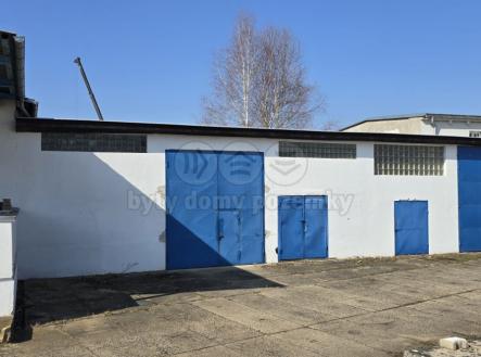 Pronájem obchodní prostor, 2 500 m²