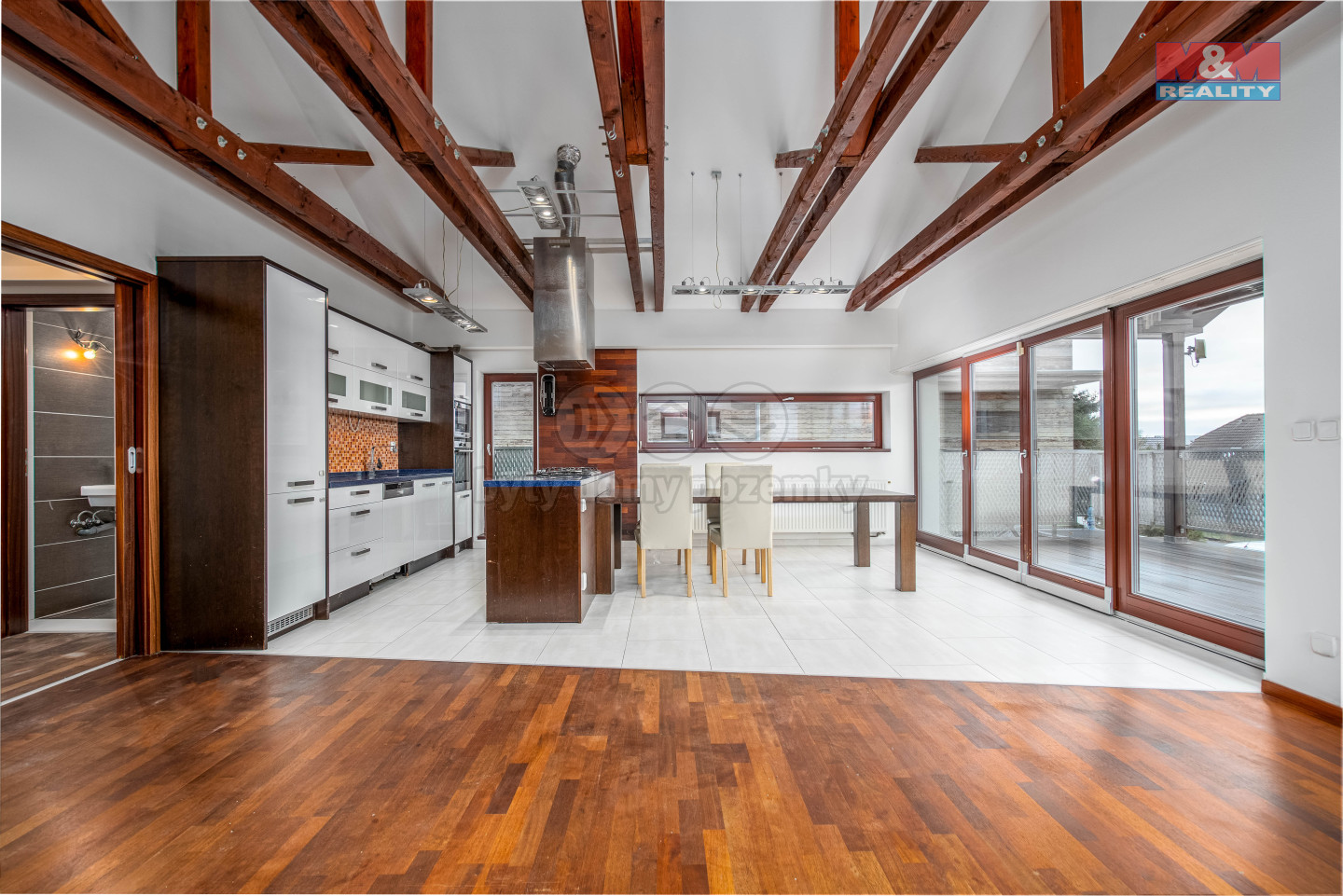 DSC08427-Edit (1).jpg