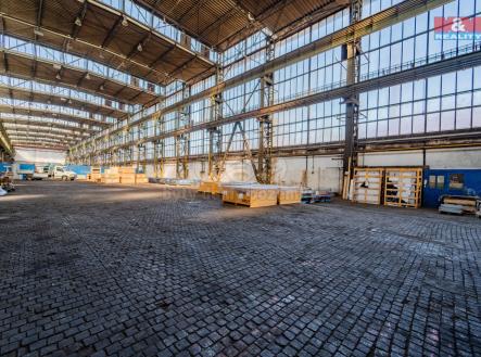 Pronájem - výrobní prostor, 1 000 m²