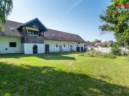 Prodej - dům/vila, 450 m²