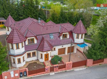 Prodej - dům/vila, 295 m²