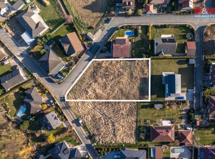 Prodej pozemku pro bydlení, 1 765 m²