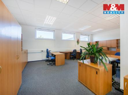 Pronájem kanceláře, 138 m²