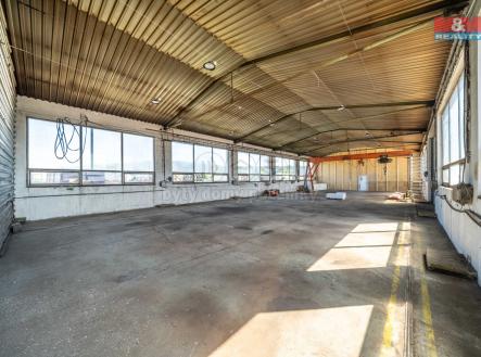 Pronájem skladovací prostor, 346 m²