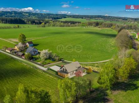 Prodej pozemku pro bydlení, 2 017 m²