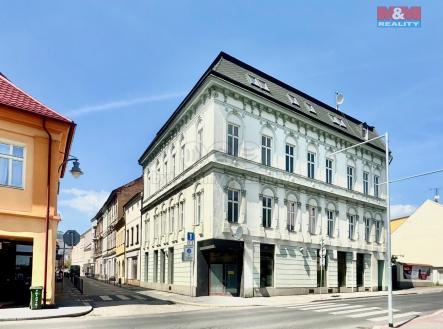 Pronájem - restaurace, 107 m²