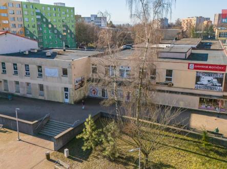 Prodej - obchodní prostor, 1 400 m²