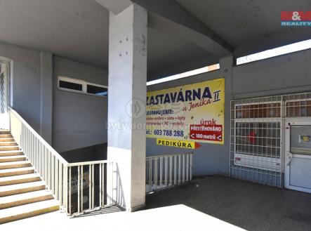 Pronájem obchodní prostor, 86 m²