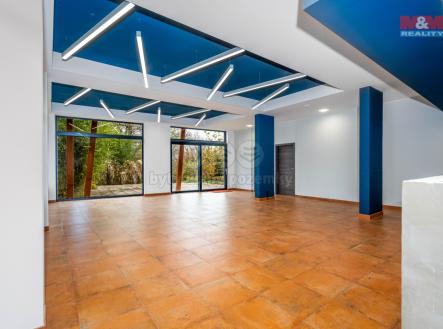 Prodej hotel, 1 076 m²